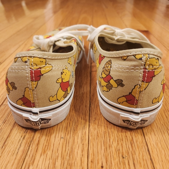 Vans x Disney Winnie The Pooh Shoes - Picture 4 of 8